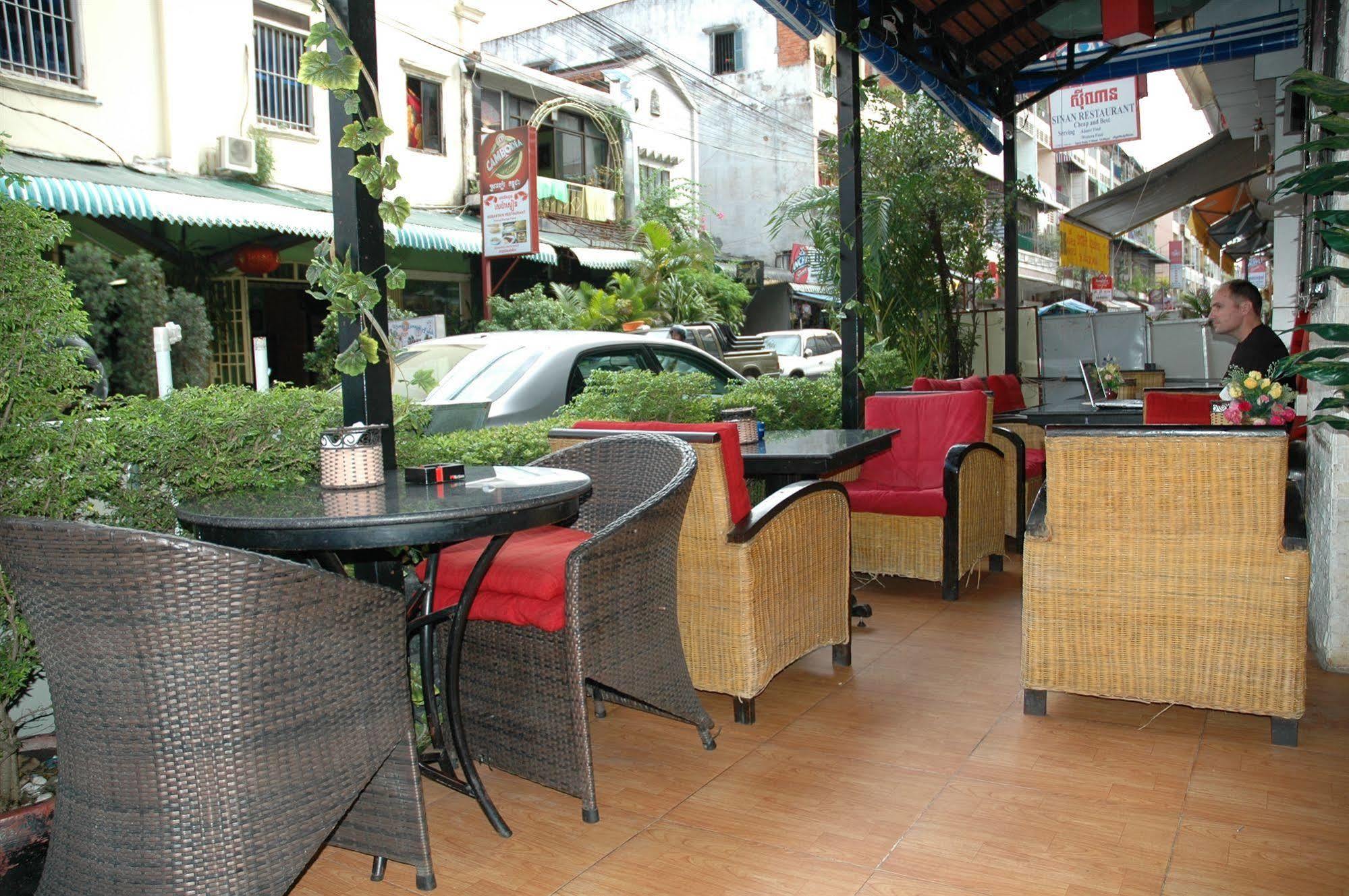 Angkor Mithona Guesthouse Phnom Penh Dış mekan fotoğraf