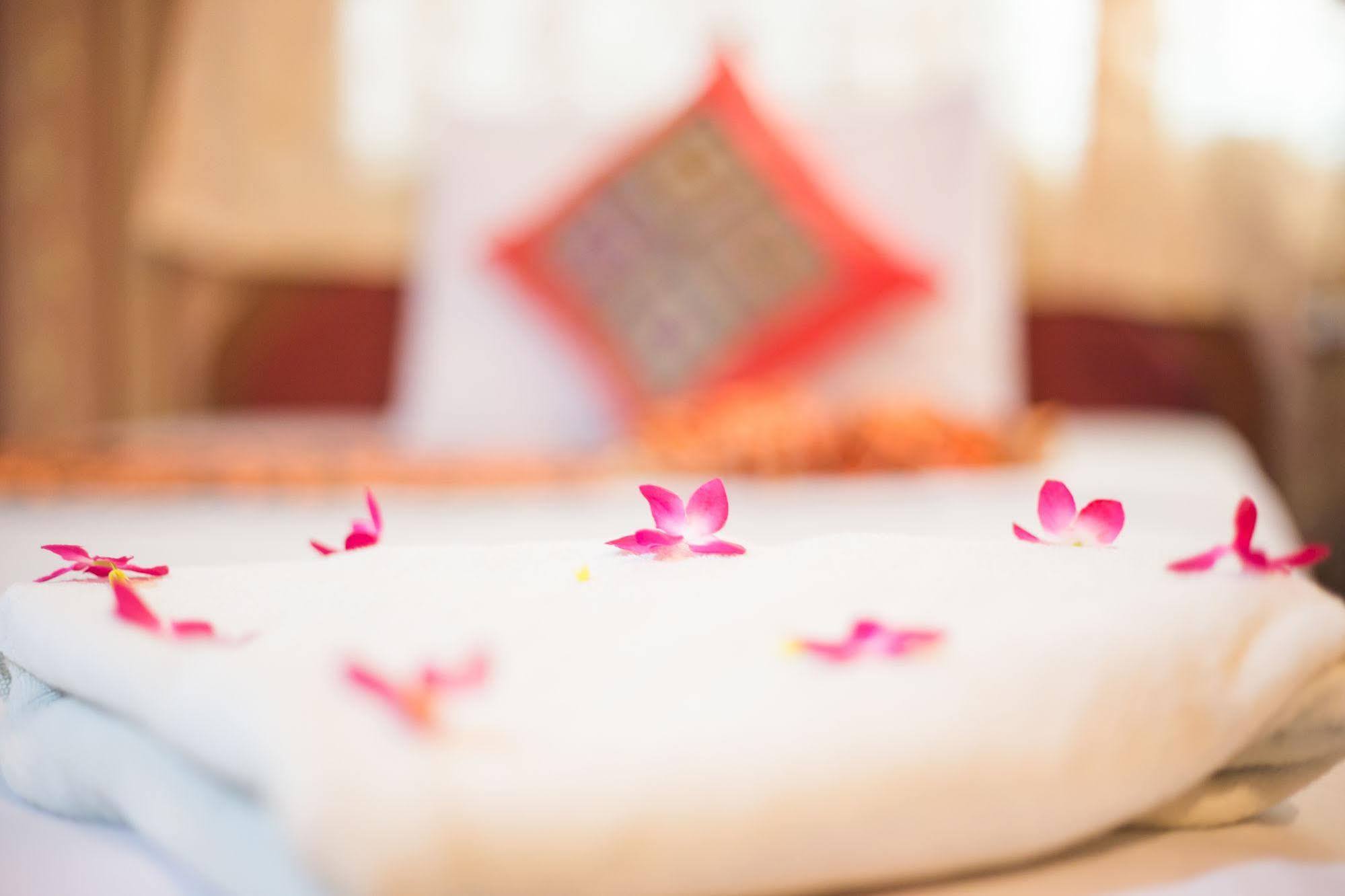 Angkor Mithona Guesthouse Phnom Penh Dış mekan fotoğraf